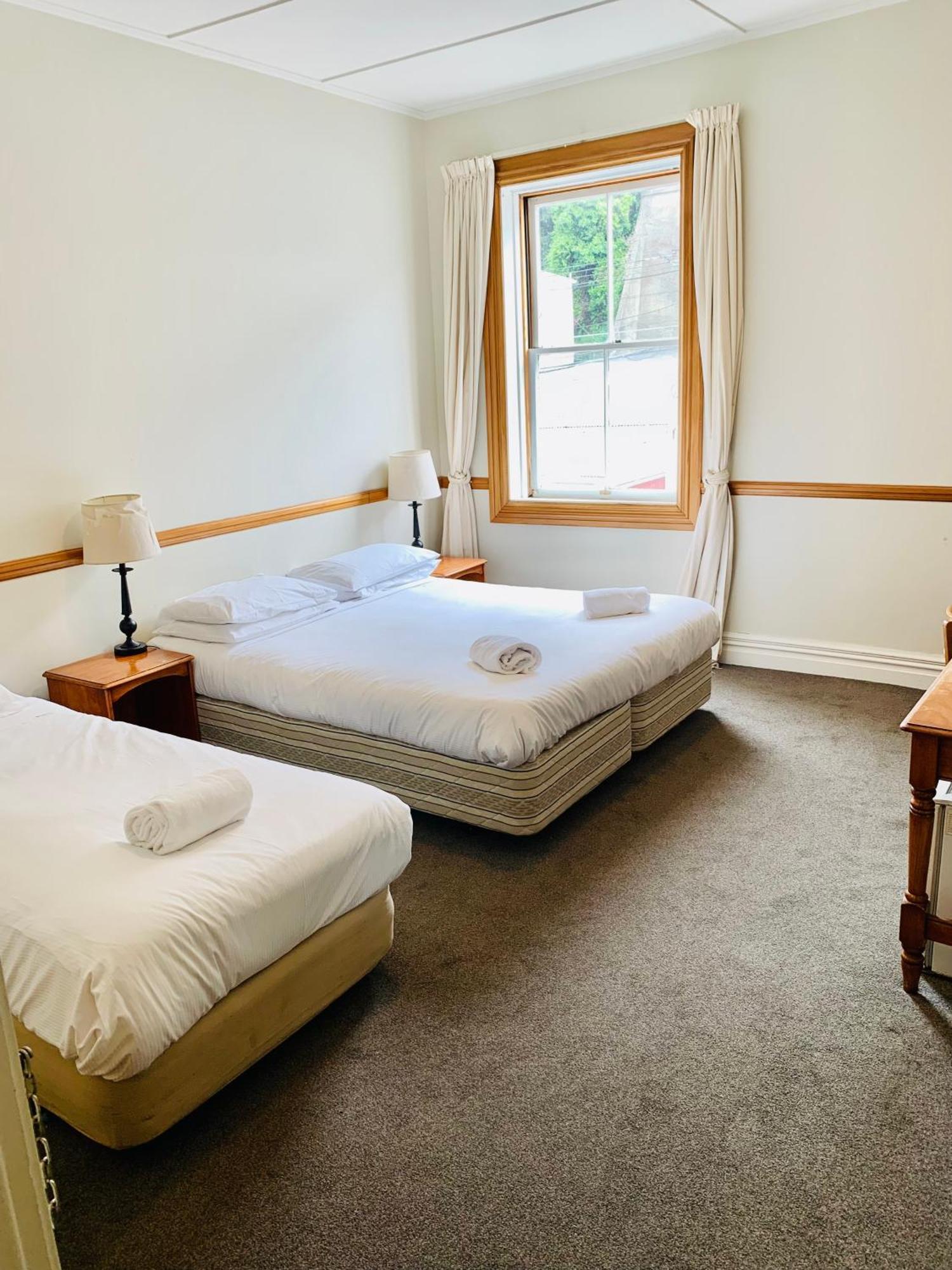 Shepherds Arms Hotel Wellington Esterno foto